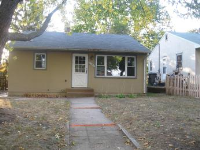 1647 Woodbridge St, St Paul, MN 55117 