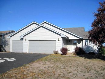 1376 Primrose Lane, Shakopee, MN 55379 