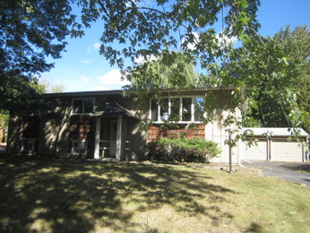 6820 35th St N, Oakdale, MN 55128 