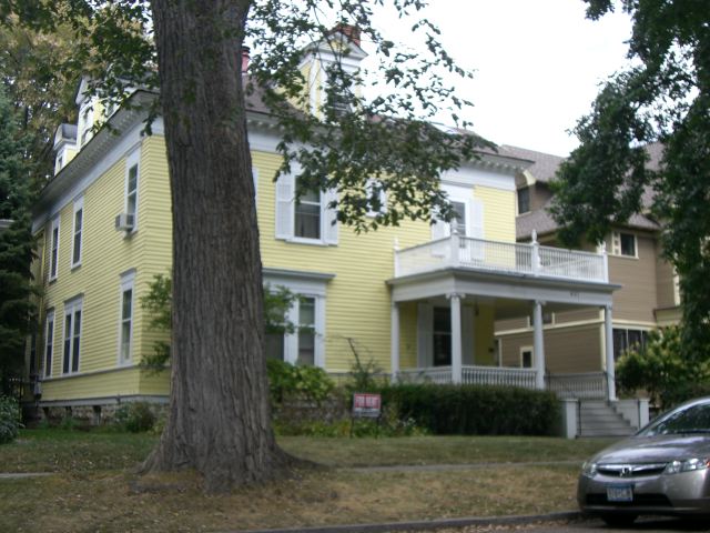 461 Holly,1, Saint Paul, MN 55102 