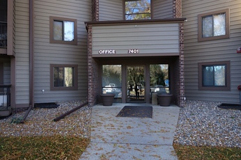 7401 W 101st St Unit 319, Bloomington, MN 55438 