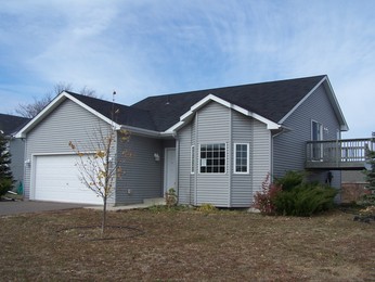 725 7th Street N, Montrose, MN 55363 