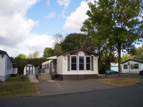 2707 Ryan Drive, Maplewood, MN 55119 