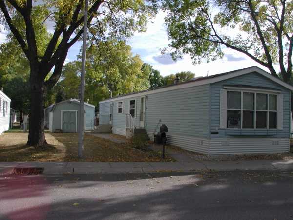 931 Piper R, New Brighton, MN 55112 