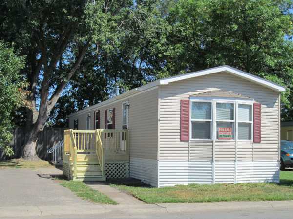 5746 Squire Lane, New Brighton, MN 55112 