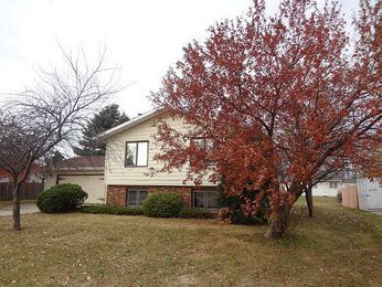 606 6th Street NE, Dilworth, MN 56529 