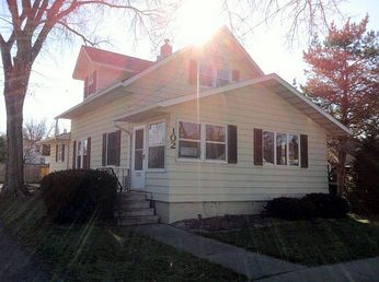 102 10th Street NW, Rochester, MN 55901 