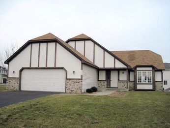 342 Foster Ave, Carver, MN 55315 