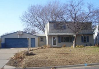 2585 Herschel St, Roseville, MN 55113 