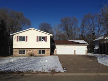 4555 102nd Ave NE, Blaine, MN 55014 