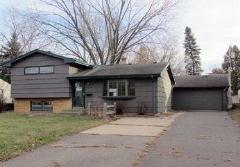 2274 16th Avenue E, North St Paul, MN 55109 