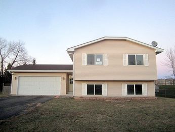 10644 62nd St NE, Albertville, MN 55301 