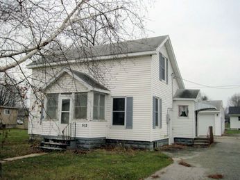 512 Main St S, Pine Island, MN 55963 