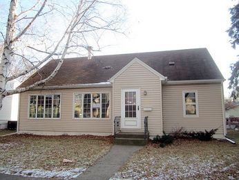 309 2nd St E, Waconia, MN 55387 