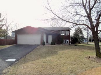 1926 Murphy Avenue, Shakopee, MN 55379 