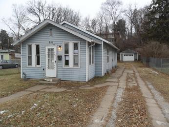 54 Sidney St E, St Paul, MN 55107 