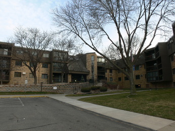 999 41st Avenue NE #211, Columbia Heights, MN 55421 