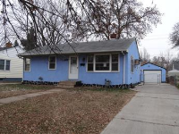 2214 3rd St E, St. Paul, MN 55119 