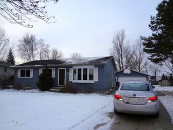 447 Birch Lane, Moorhead, MN 56560 