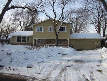 2088 Cameron Cir, Woodbury, MN 55125 