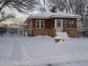 1853 Stillwater Ave, Saint Paul, MN 55106 