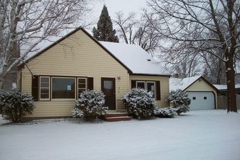 310 Cedar Ave E, Hector, MN 55342 