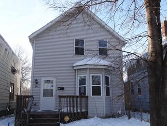 871 Albemarle St, Saint Paul, MN 55117 