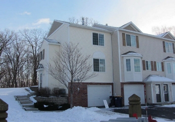 2805 Arboretum Vill, Chanhassen, MN 55317 