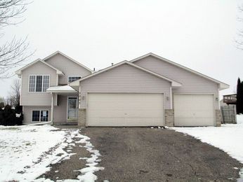 3003 Gold Nugget Dr, Cologne, MN 55322 