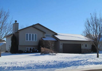 1295 Smith Ave, Owatonna, MN 55060 