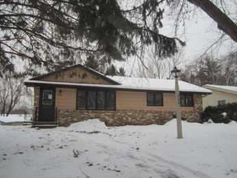 769 11th Ave NW, New Brighton, MN 55112 