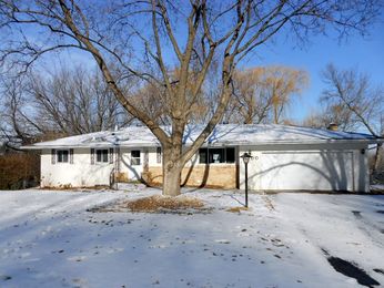 3300 Brookview Driv, Burnsville, MN 55337 