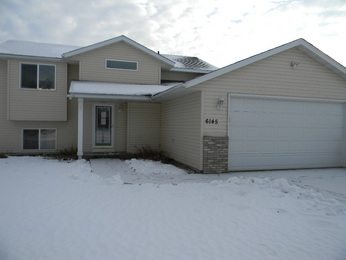 6145 Deer St, Monticello, MN 55362 