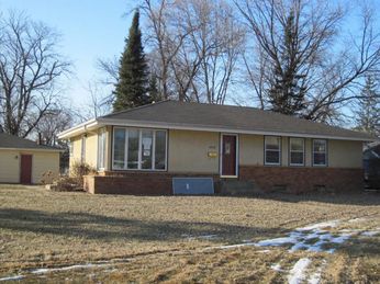 12730 Natchez Ave S, Savage, MN 55378 