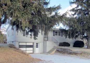 514 5th Street SW, Pine Island, MN 55963 