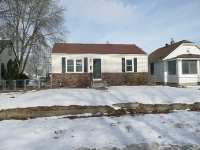144 Frost Street We, South Saint Paul, MN 55075 