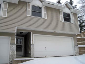 149 Woodland Drive, Chaska, MN 55318 