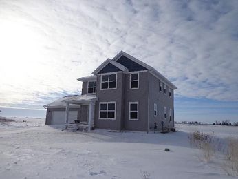 4429 10th St S, Moorhead, MN 56560 