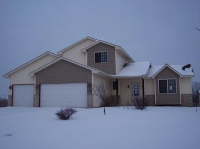 1955 Eagle Trl, Centerville, MN 55038 