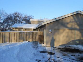 978 Montery Drive, Shoreview, MN 55126 
