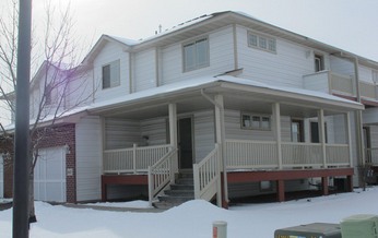 8657 Tessman Cir N, Minneapolis, MN 55445 