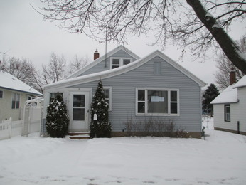 104 12th Ave N, South Saint Paul, MN 55075 