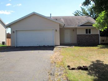 8957 91st St S, Cottage Grove, MN 55016 