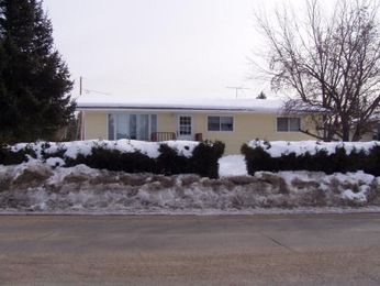 336 S 2nd St E, Aurora, MN 55705 