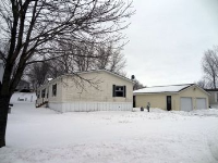 831 30th St NW, Faribault, MN 55021 