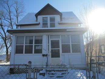 1740 7th St E, Saint Paul, MN 55106 