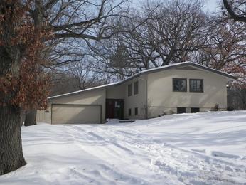 3825 Plymouth Rd, Minnetonka, MN 55305 