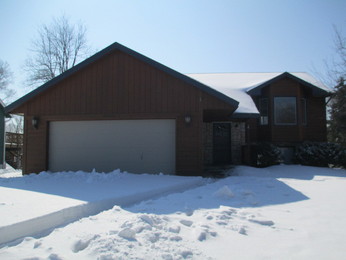 20304 Icalee Path, Lakeville, MN 55044 