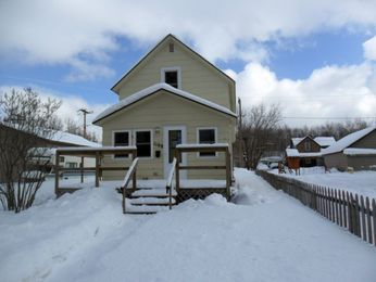 1108 E 16th Ave, Hibbing, MN 55746 