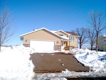 1200 9th St NE, Milaca, MN 56353 